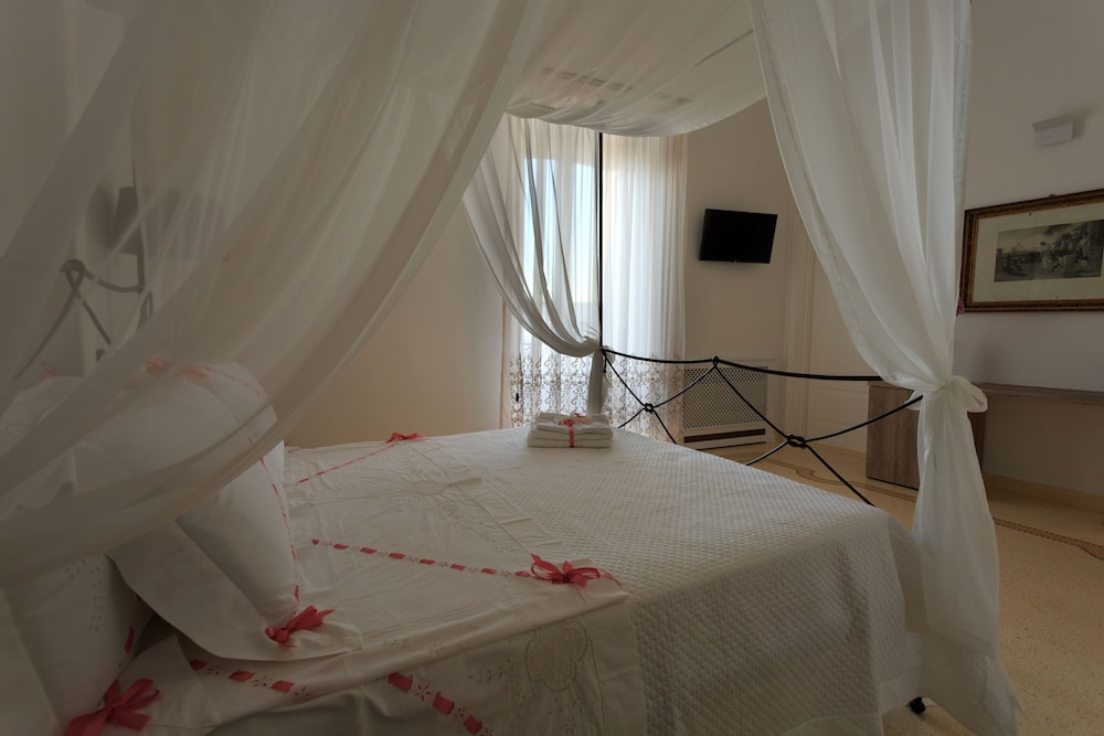 Premium Room (King)