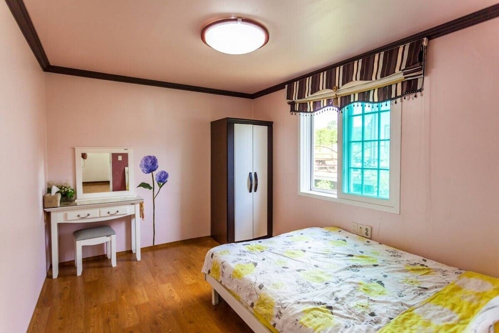 Family Room (Montparnasse) photo 1