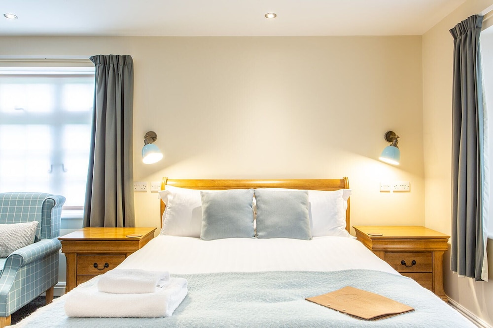 Premier Double or Twin Room, Room Two photo 2