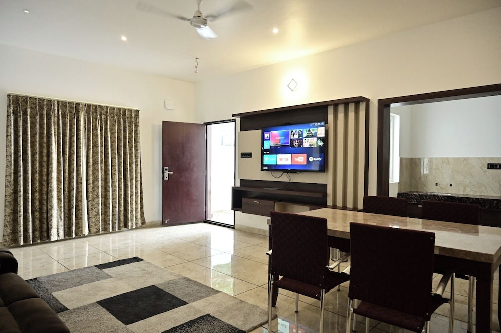 Honeymoon Single Room