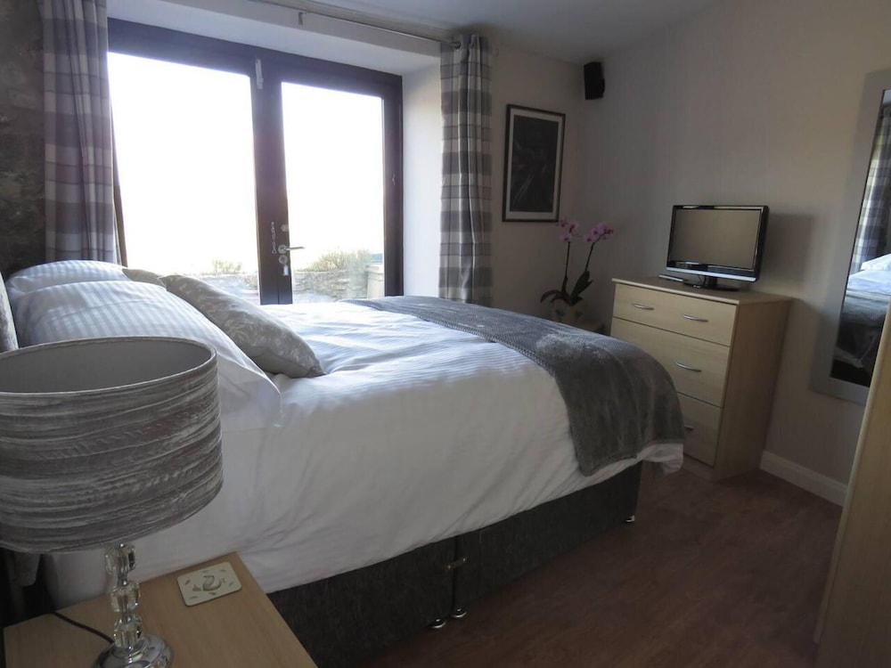 Cottage photo 2