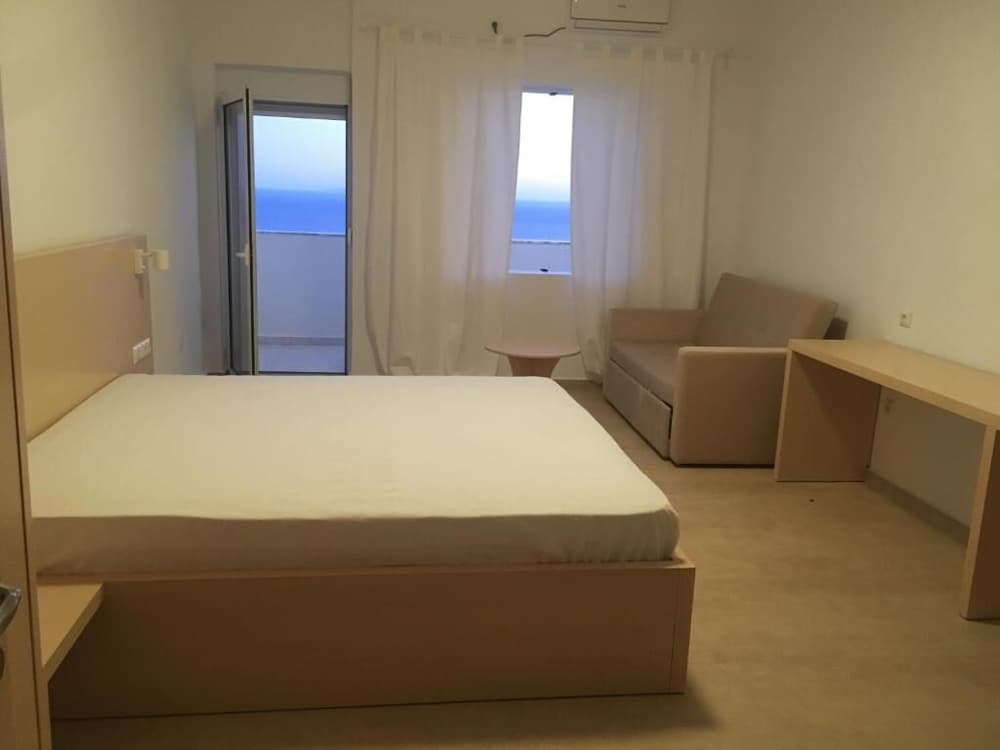 Deluxe Room, Sea View photo 2