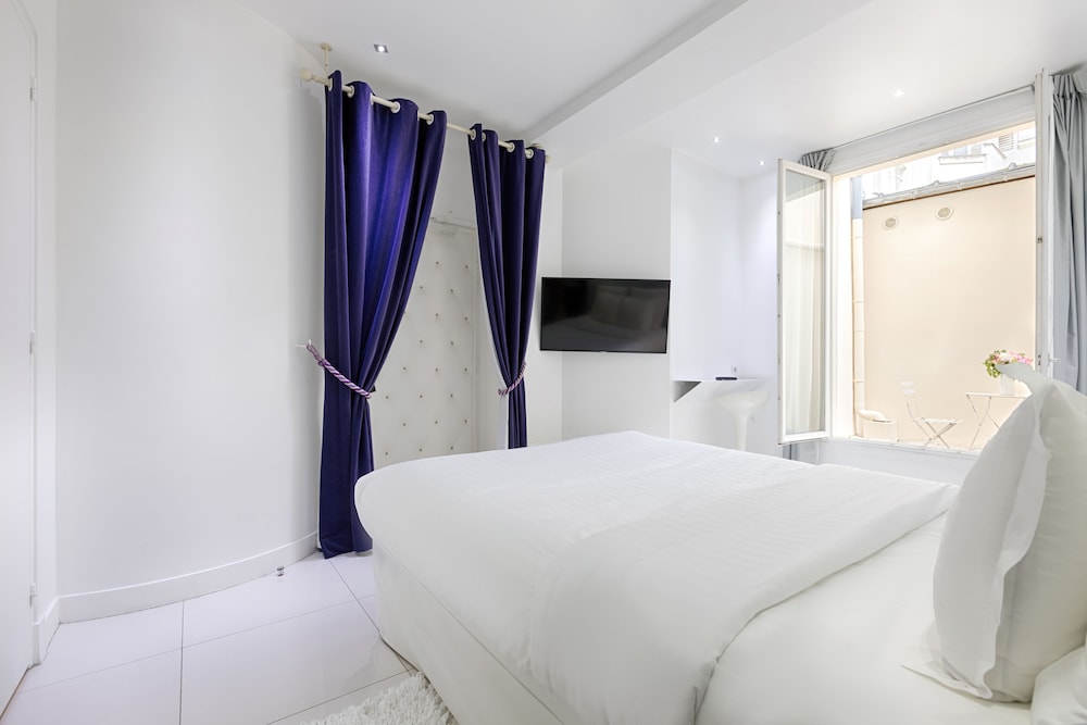 Deluxe Double Room photo 3