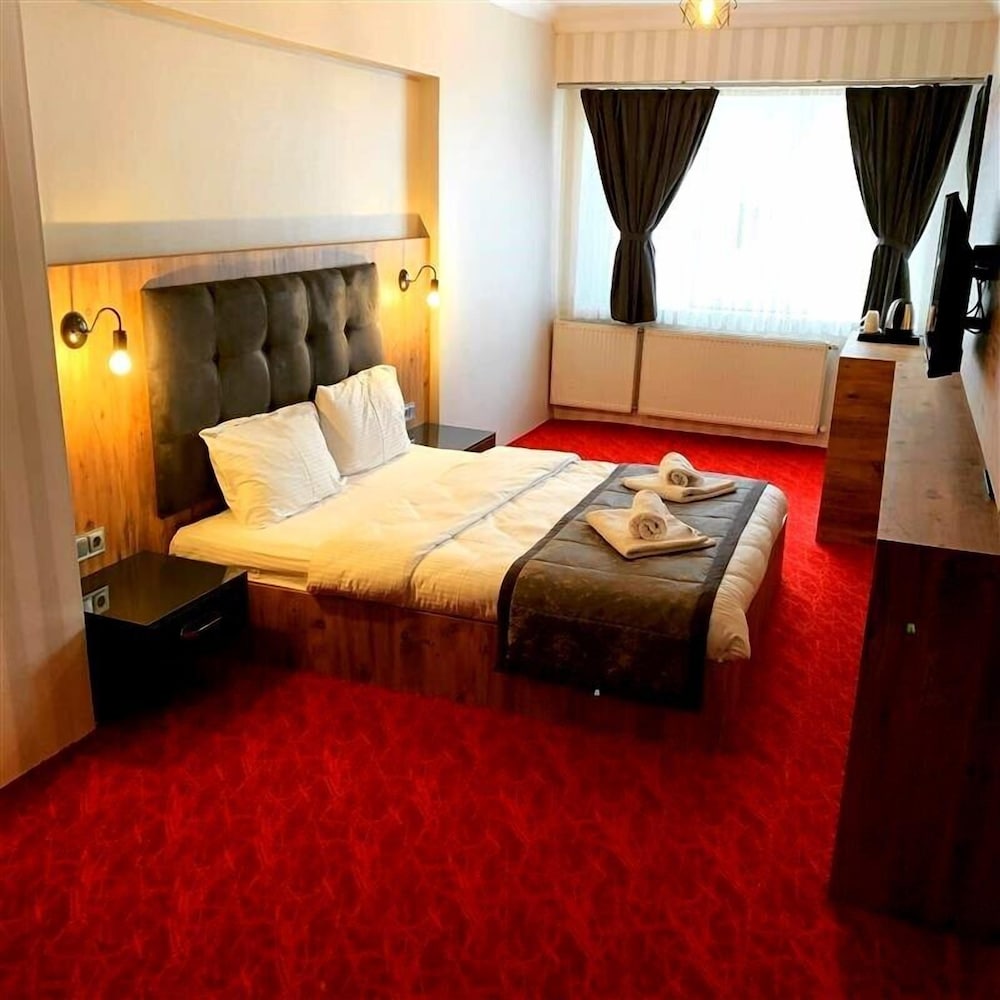 Basic Double Room, City View photo 1