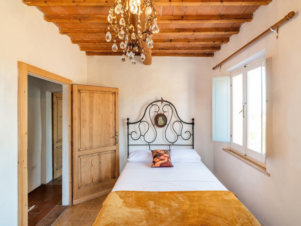 Villa photo 3