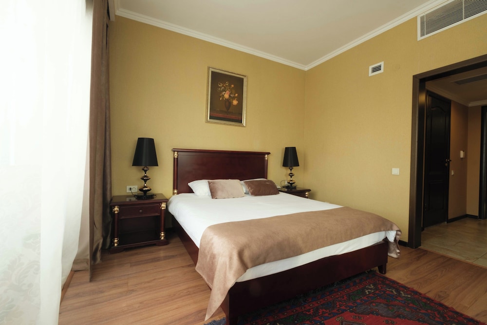 Standard Double Room - Photo 2