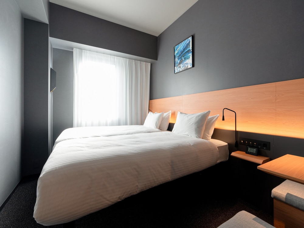 Compact Twin Room, Non Smoking - Photo 1