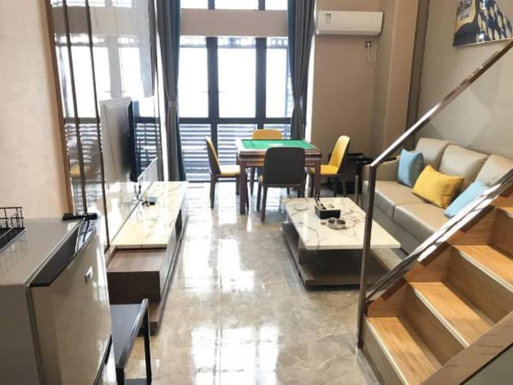 Design Loft, Multiple Beds