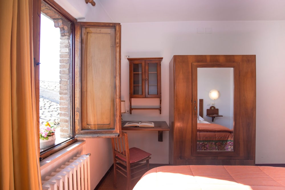 Family Apartment, 3 Bedrooms, 2 Bathrooms (Spadolino Apt City Center)