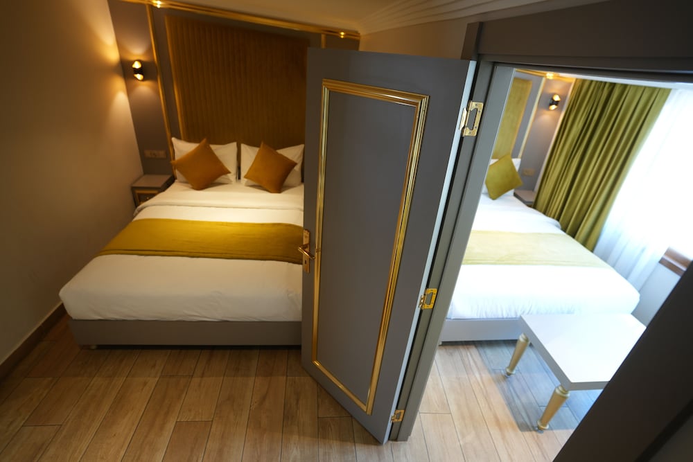 Deluxe Twin Room photo 1