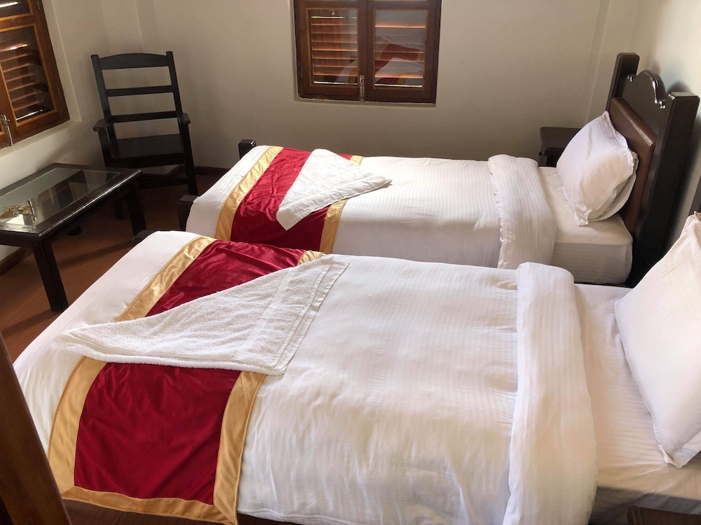 Deluxe Twin Room, Hill View photo 3