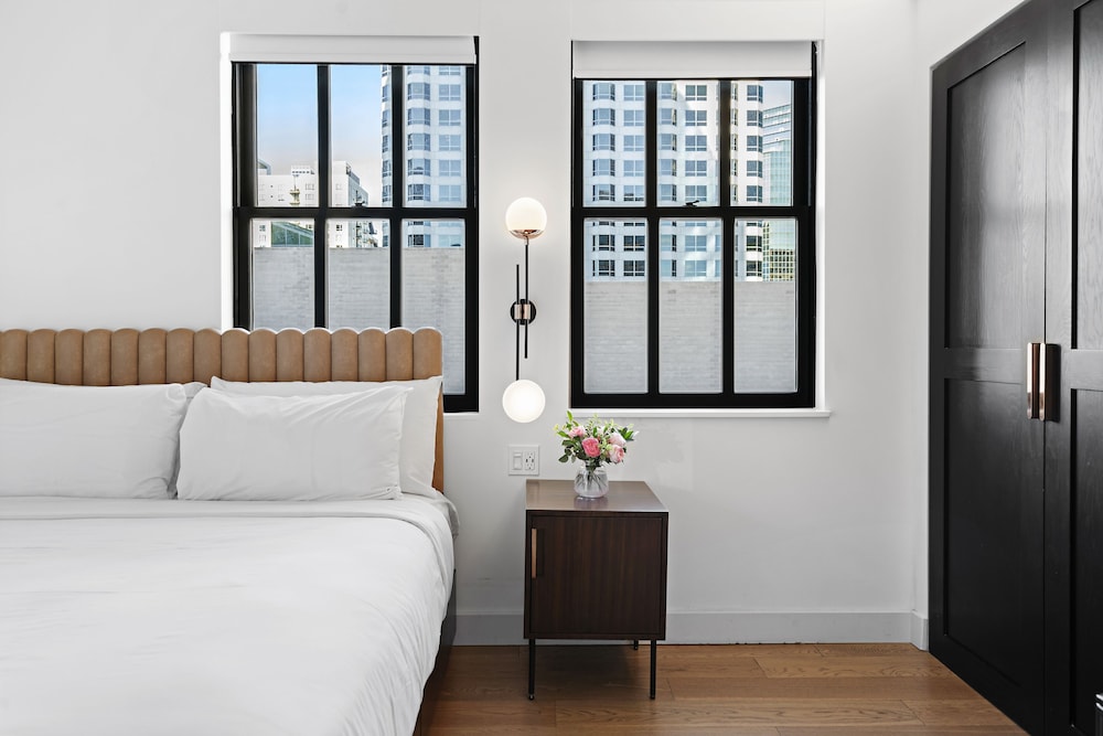 2 Bedroom Loft Suite, Penthouse, 1 King, 1 Queen, Terrace - Photo 16