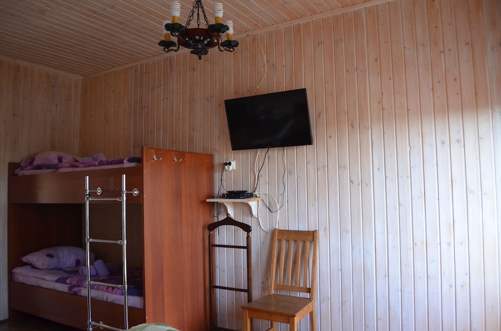 City Room photo 3