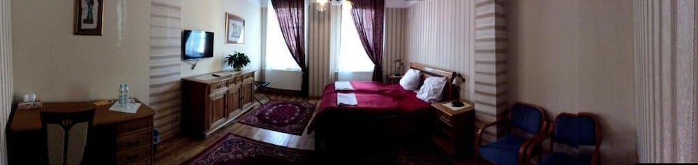Double Room - Photo 1