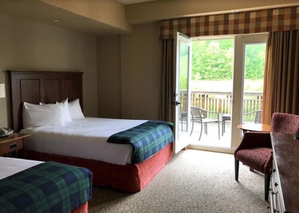 Standard Room, 2 Queen Beds, Non Smoking - Photo 4