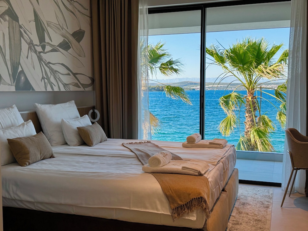 Premium Villa, 3 Bedrooms, Private Pool, Beachfront photo 3