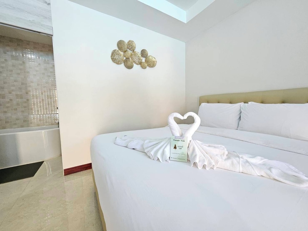Single Room, Pool View - Photo 4