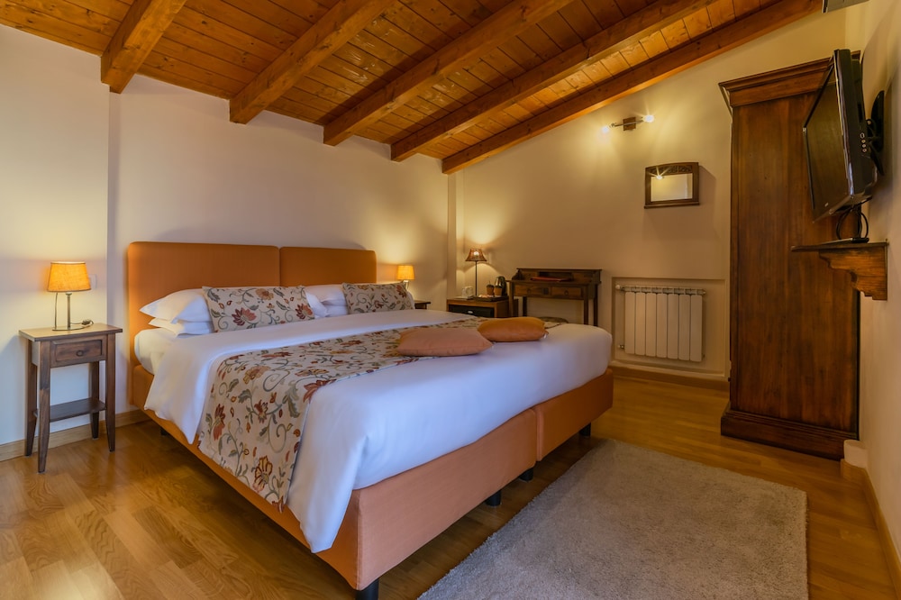 Comfort Double or Twin Room