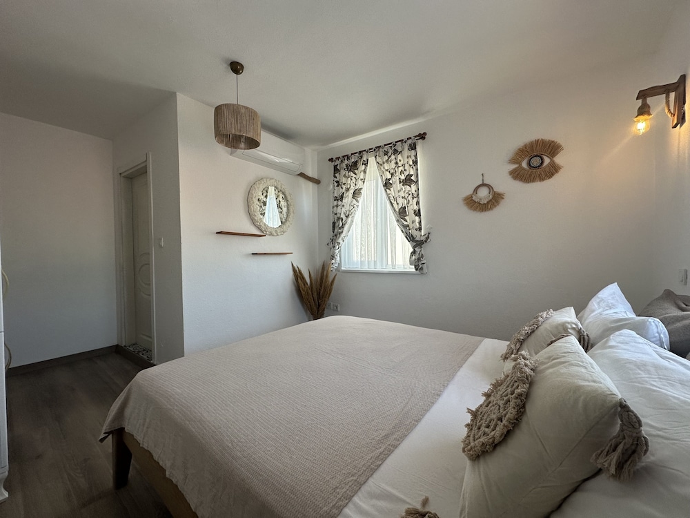 Standard Double Room - Photo 3