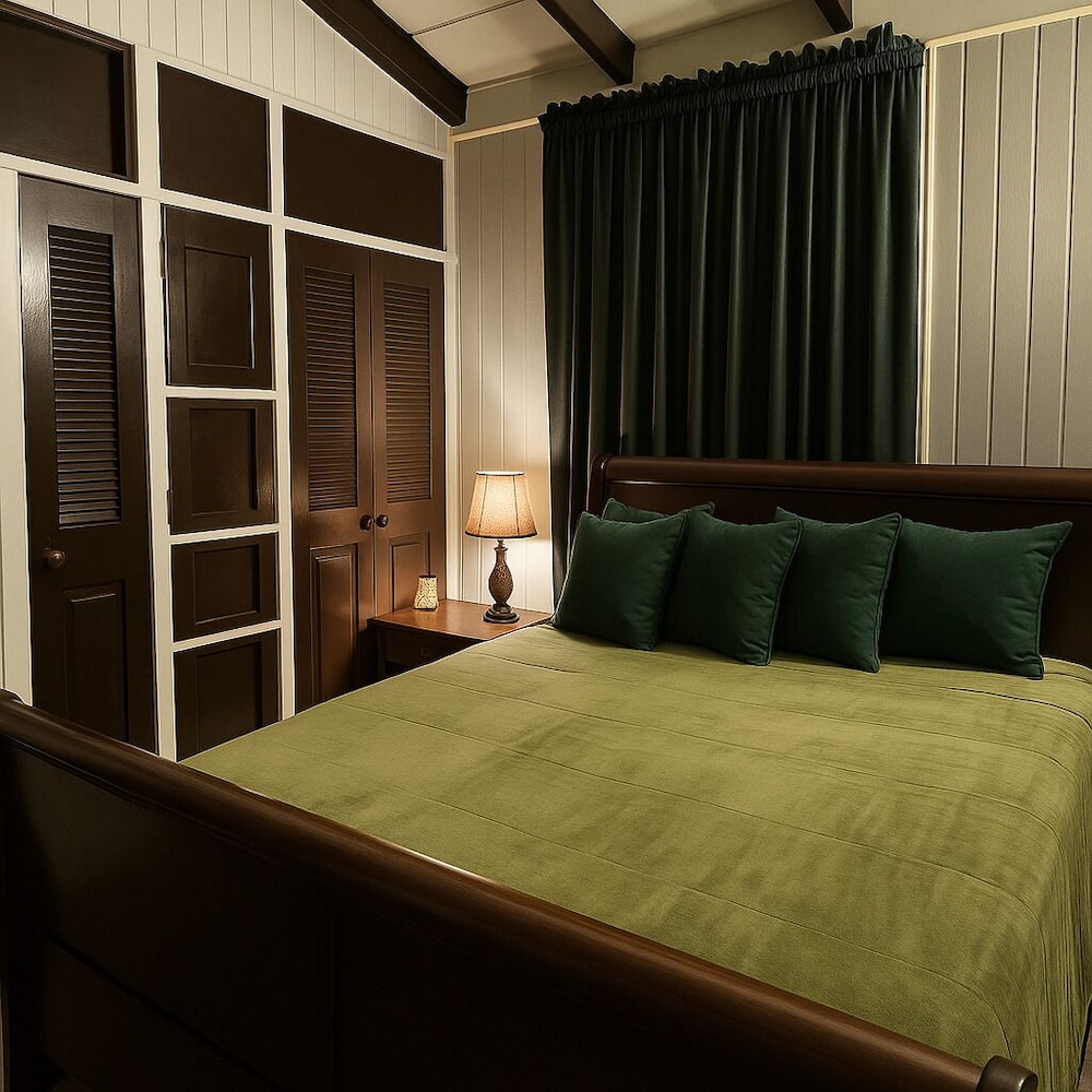 Suite, 1 Queen Bed with Sofa bed, Non Smoking, Kitchenette - Photo 4