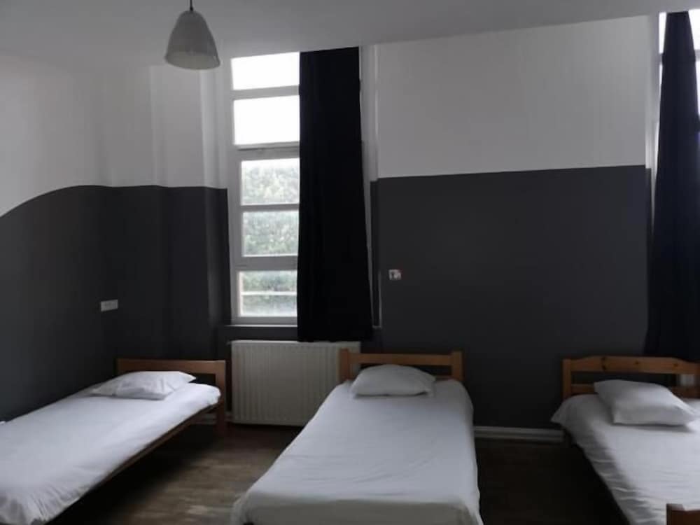 Quadruple Room, Private Bathroom - Photo 2