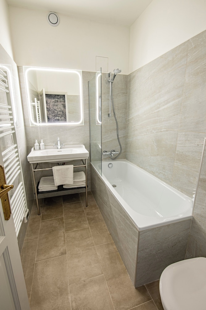 Junior Suite - Photo 3
