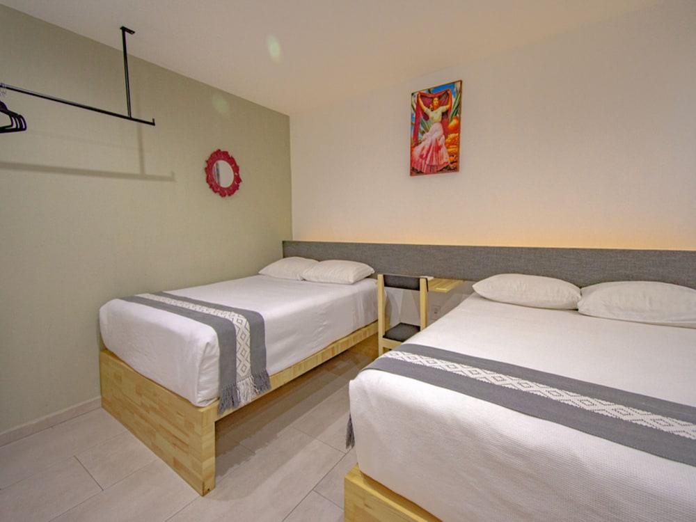 Standard Room, 2 Double Beds - Photo 14