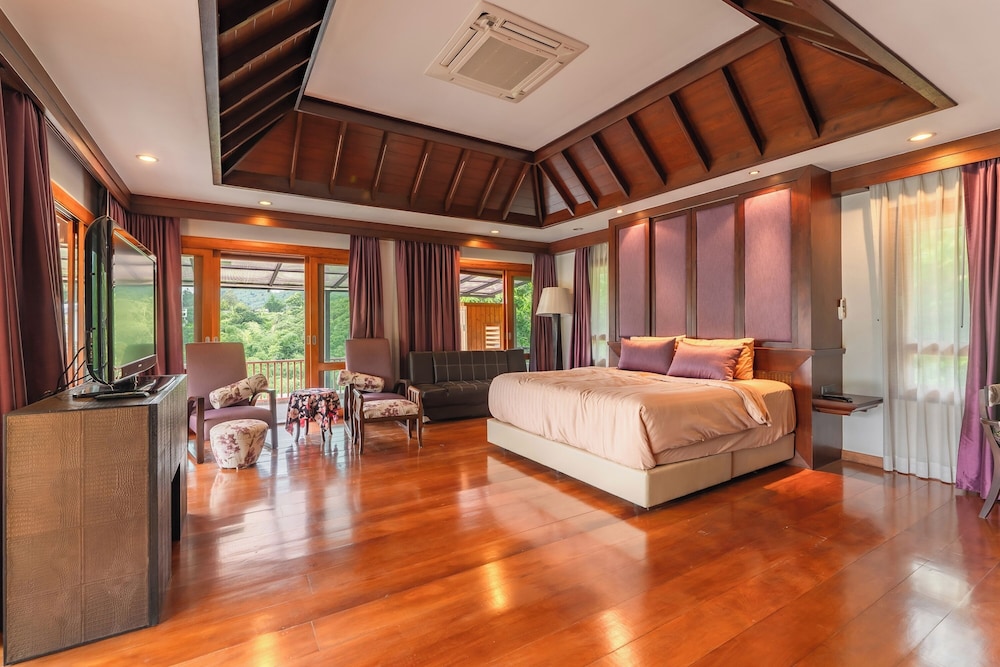 Royal Suite - Photo 16