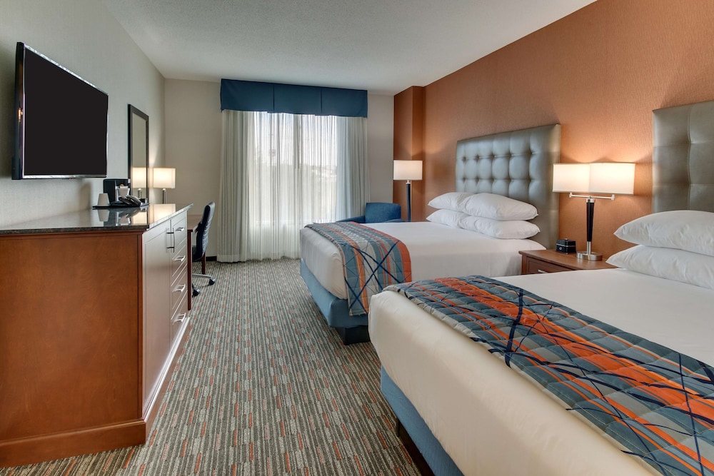 Room, 2 Queen Beds, Refrigerator & Microwave (Upper Floor) photo 1