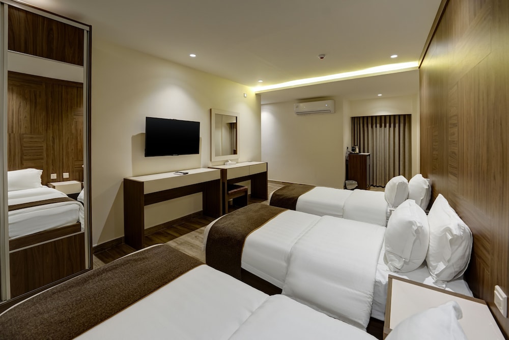 Deluxe Triple Room - Photo 3