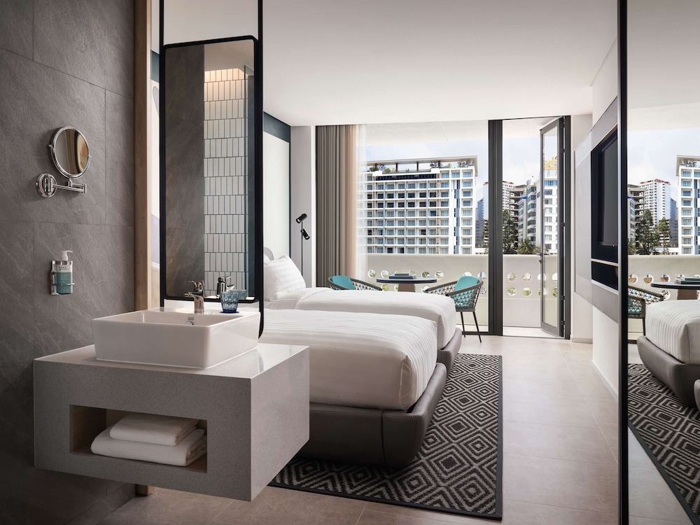 Standard Room, 2 Twin Beds, City View - Photo 1