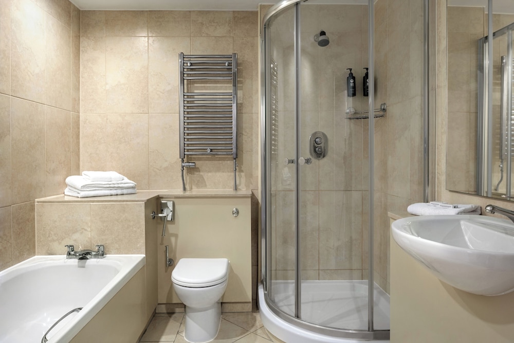 Room, 1 King Bed, Accessible, Non Smoking (Mob,Tub w/Grab Bars) - Photo 7