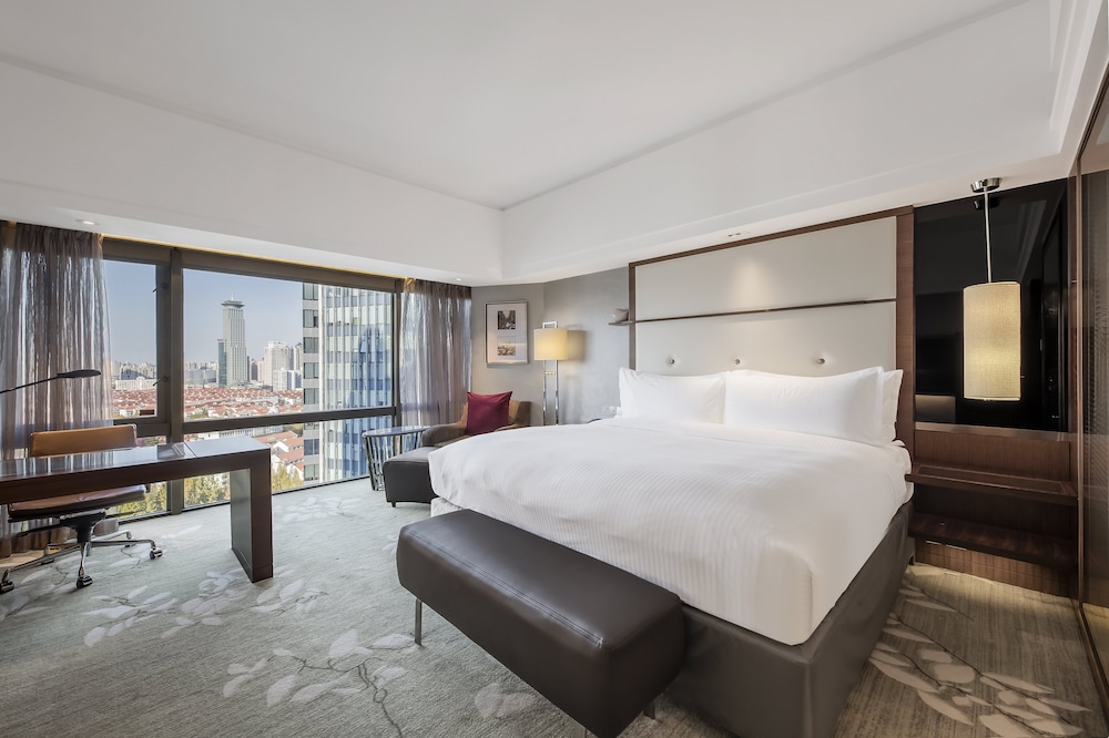 1 King Bed Classic City View High Floor - Photo 5