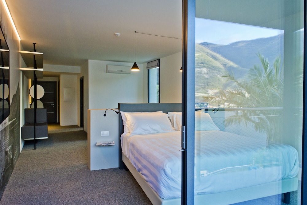 Premium Room, Lake View photo 2