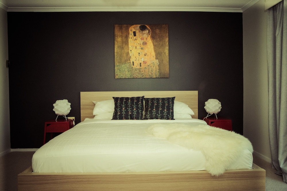 Luxury House, 4 Bedrooms, Fireplace, Ocean View photo 3