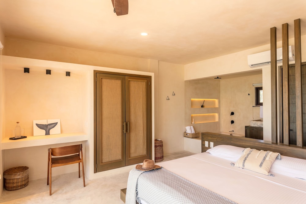 Premium Double Room photo 2