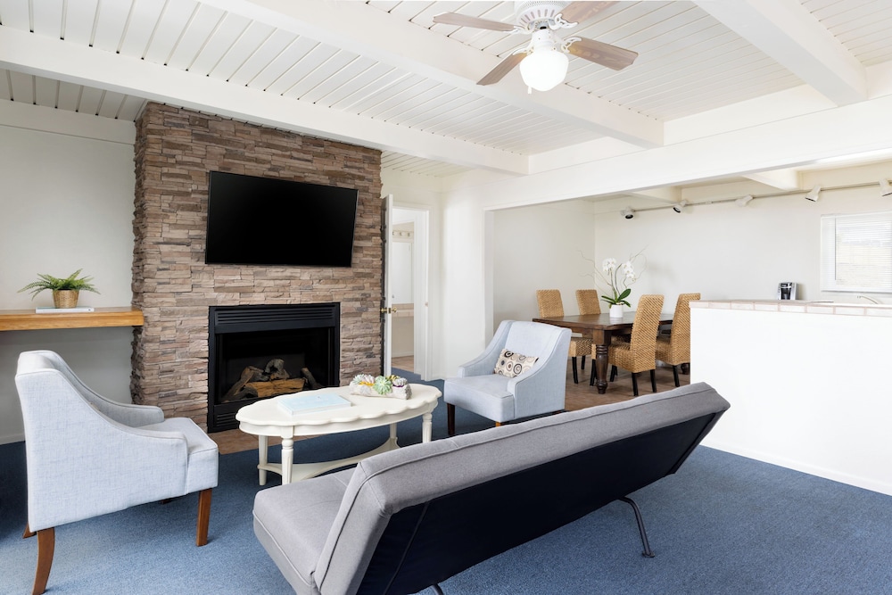 Standard 1 Bedroom Suite