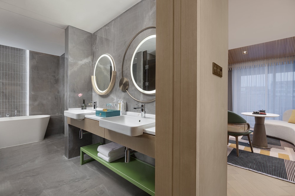 Suite, 1 Bedroom photo 3