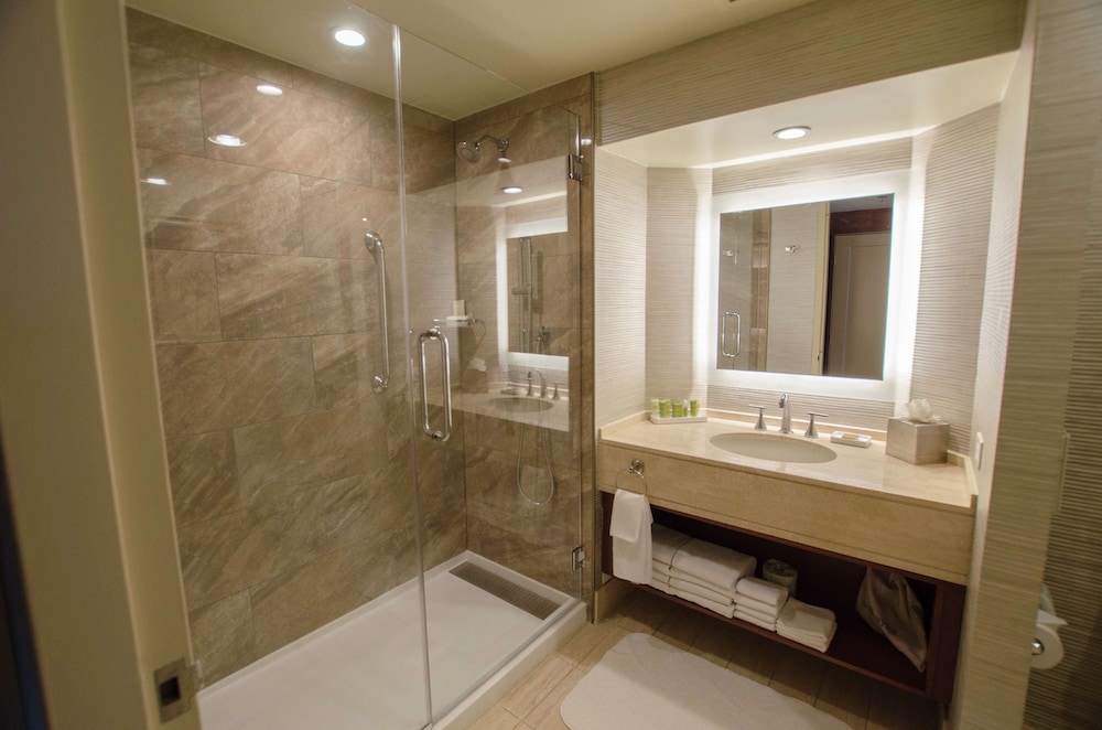 Executive Room, 2 Double Beds, Executive Level (Universal)