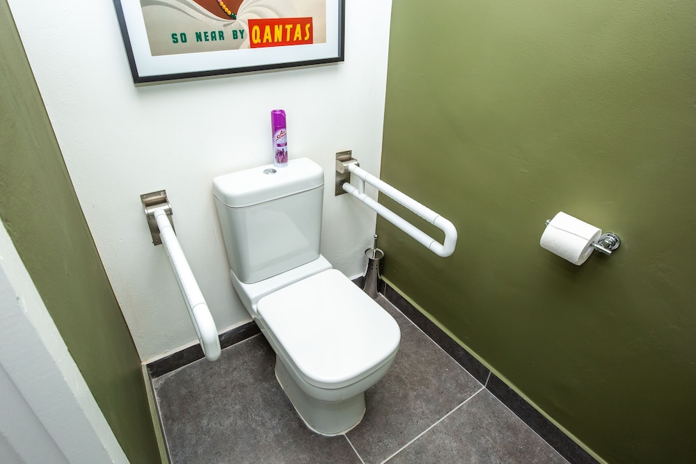 Standard Double Room 2 = Umlilo = double room with double bed photo 3