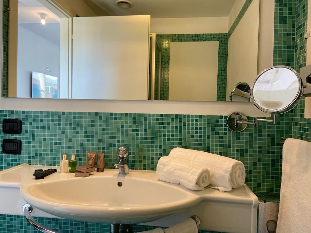 Comfort Double Room, 1 Double Bed, Non Smoking, City View