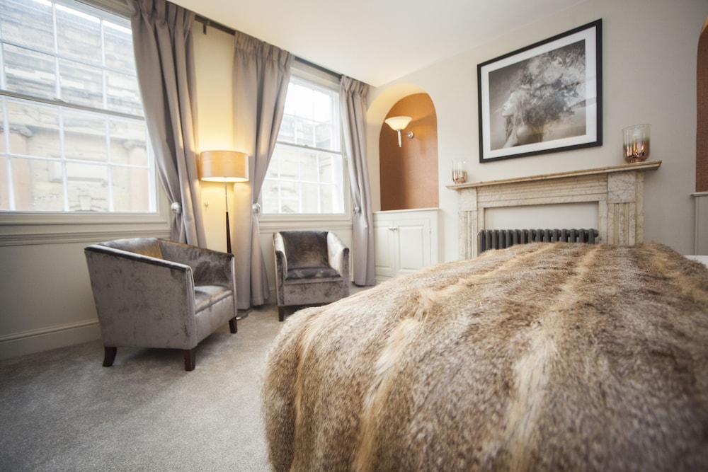 Superior Suite, 1 King Bed photo 2