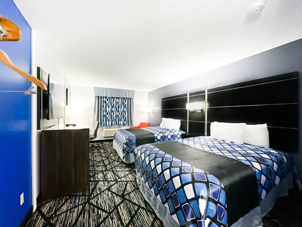 Room, 2 Queen Beds, Non Smoking, Refrigerator & Microwave