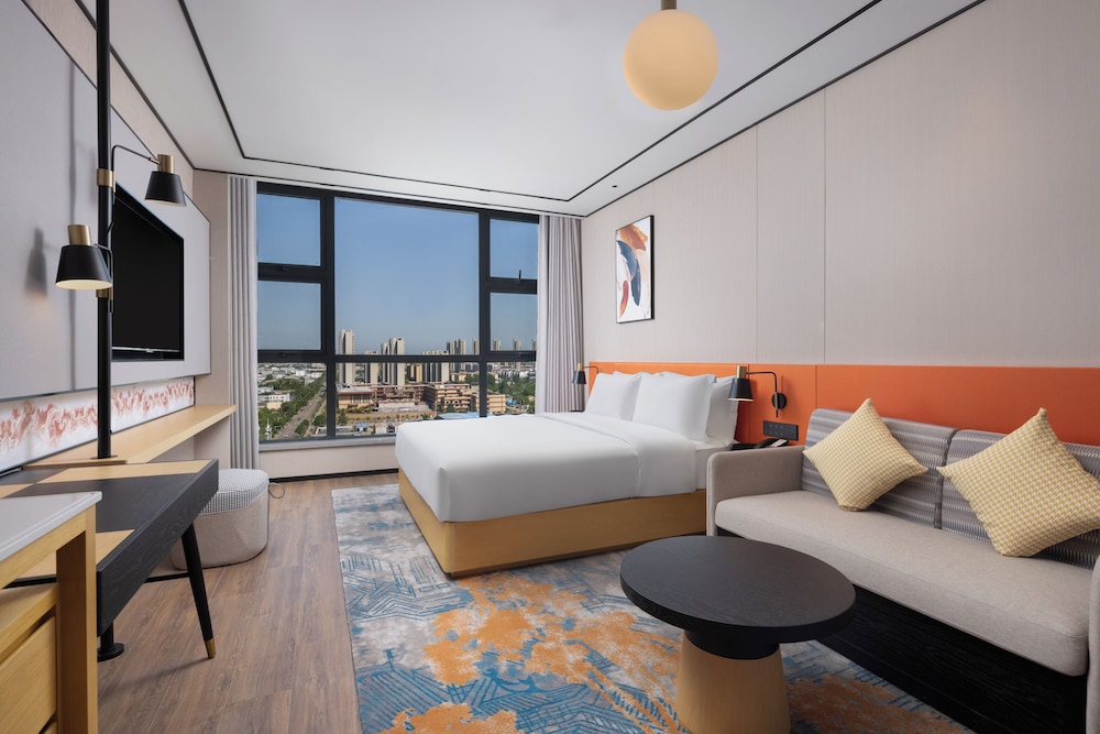 Superior Room, 1 King Bed