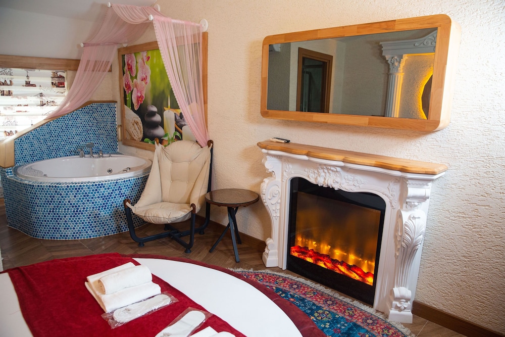 Deluxe Suite photo 1