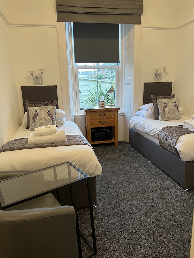 Classic Twin Room photo 2