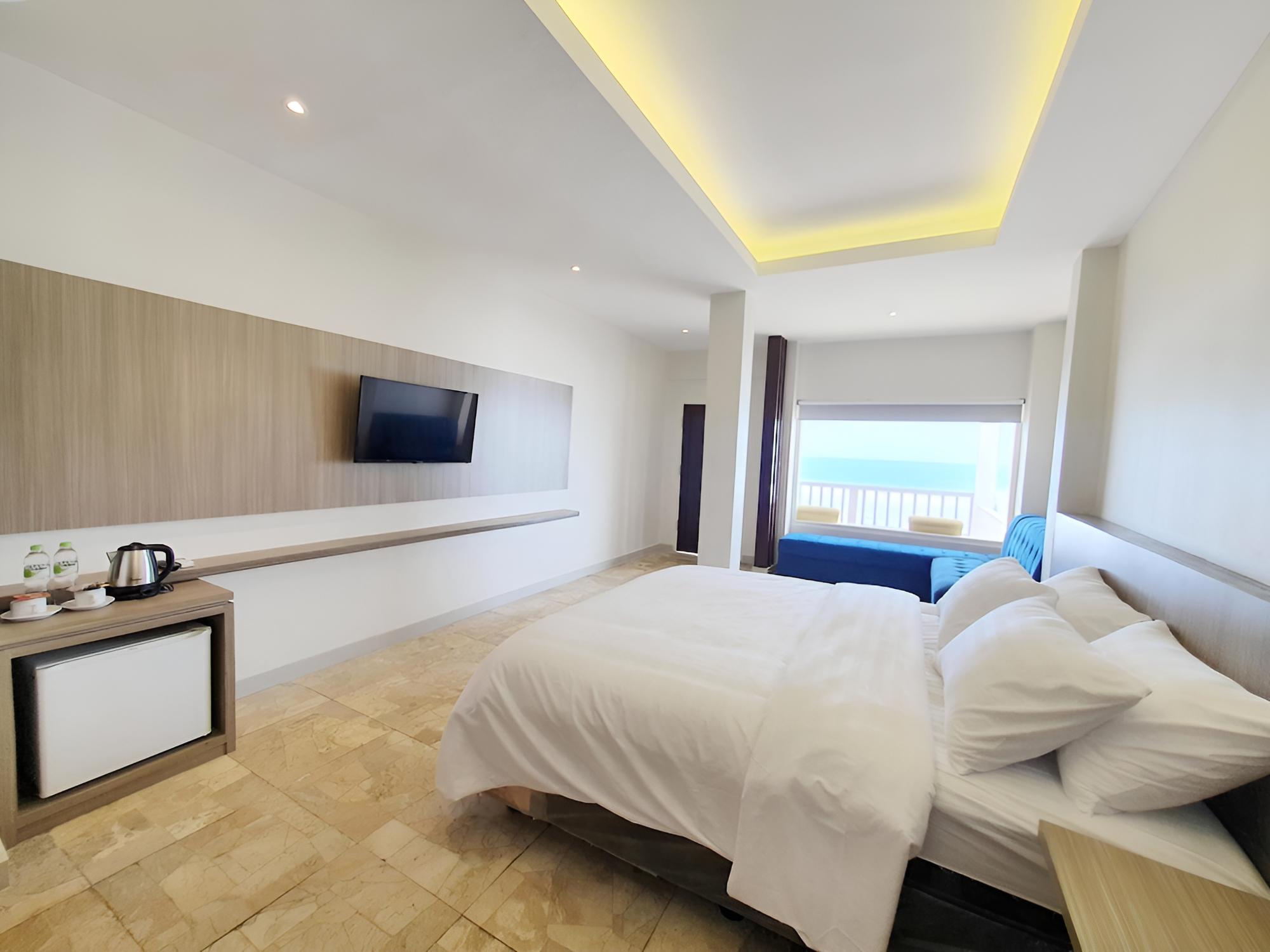 Panoramic Studio Suite, Ocean View photo 1