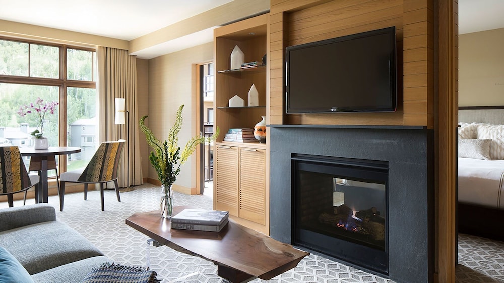 Pinnacle One Bedroom Residence - Photo 4
