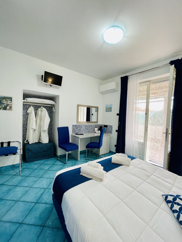 Standard Suite photo 2