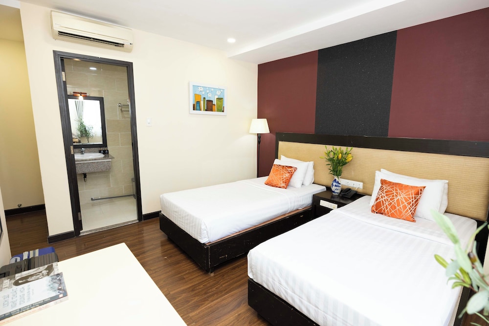 Deluxe Double Room, 1 Queen Bed, Garden View